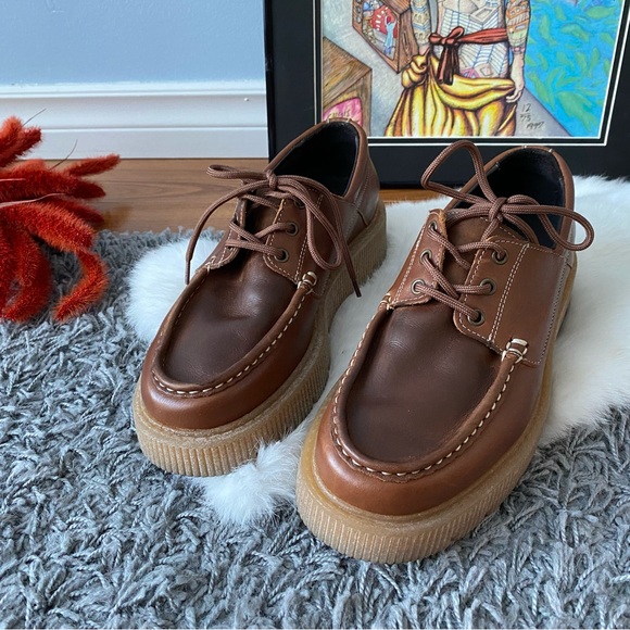 B2 Leather Lace-Up Shoes - Picture 2 of 11